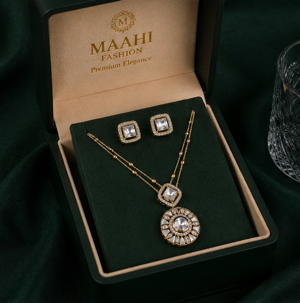 Royal Halo Pendant Set alternate view